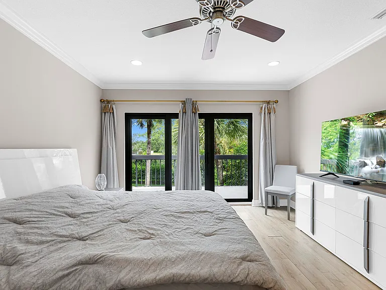 11397 Pond View Dr #E202 — Photo 15