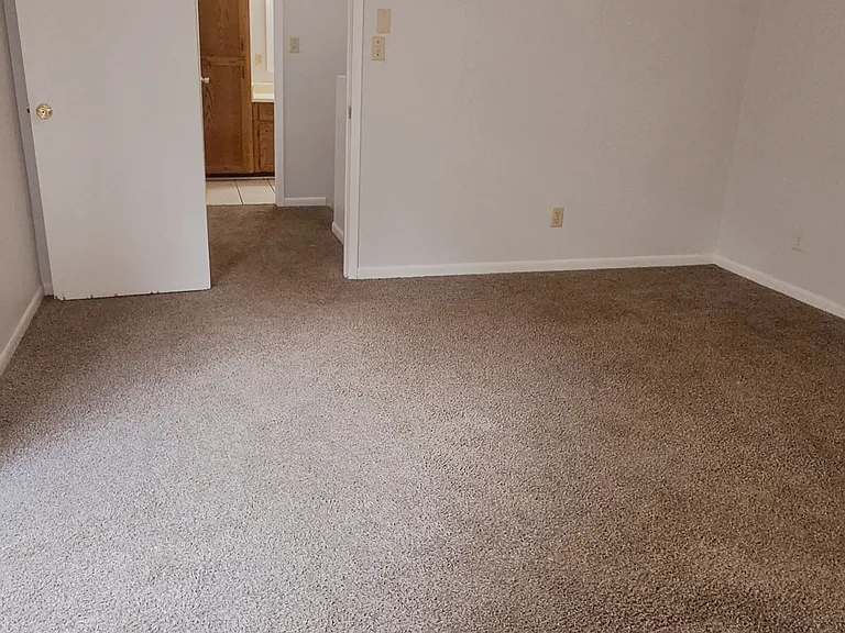 2301 Michigan Ave #11 — Photo 15