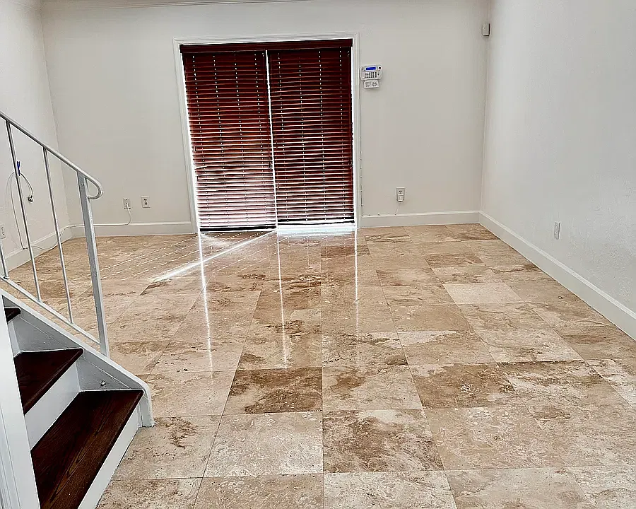 Living room Marble floors