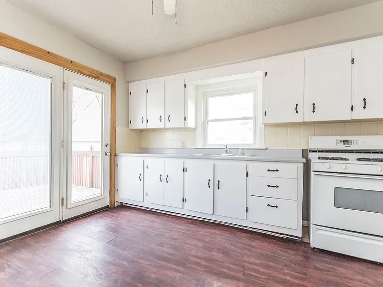 1809 Lay St — Photo 3