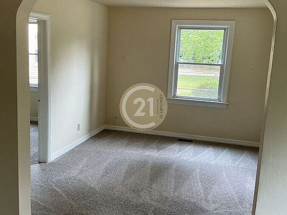 3rd image of 3641 Sharpley Ave #A