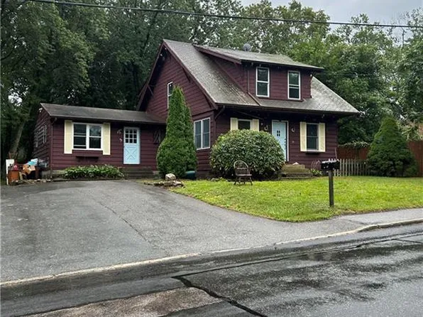 84 Phillips Street, Waterford, CT 06385