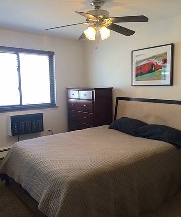 5th image of 607 W Wrightwood Ave APT 312