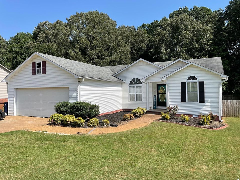 1st image of 88 Stone Hedge Dr