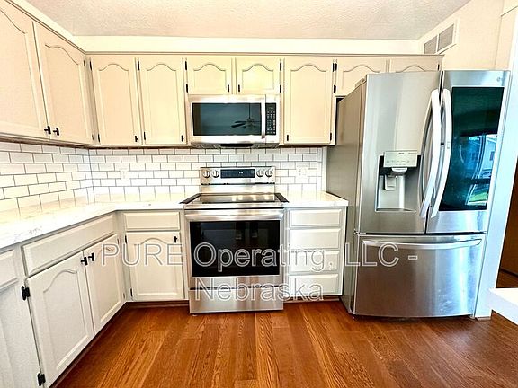 4th image of 8108 S 152nd Ave
