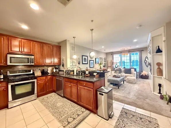 6209 Brookhaven Ct #6209, Riverdale, NJ 07457