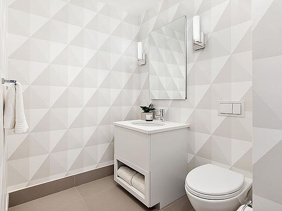 5th image of 315 7th Ave Unit Penthouse D