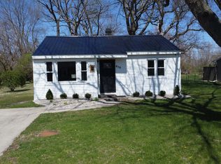 850 E Locust St, Watseka, IL