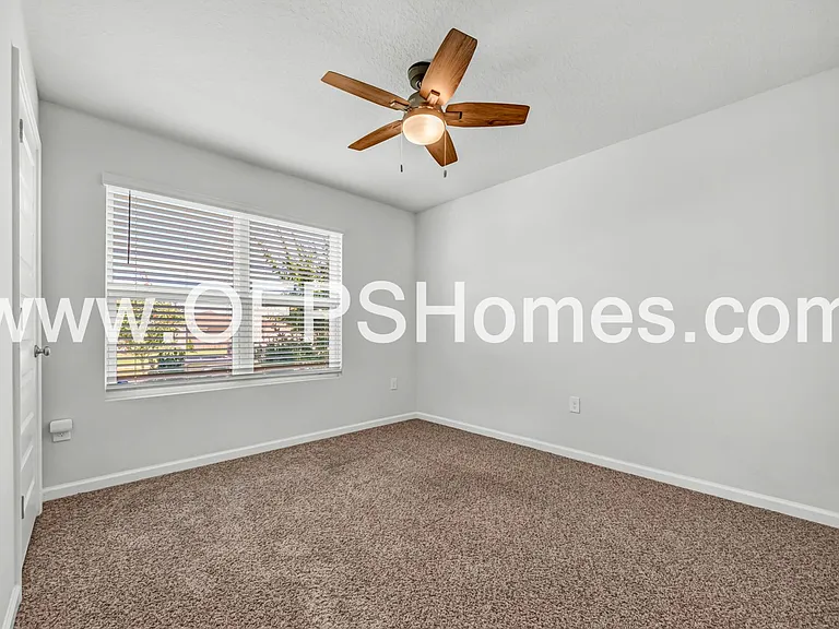413 Scarborough St — Photo 26