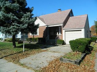 2054 W Galbraith Rd, Cincinnati, OH 45239