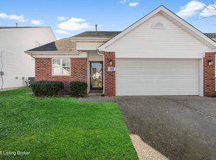 140 Charlton Wynde Dr, Louisville, KY