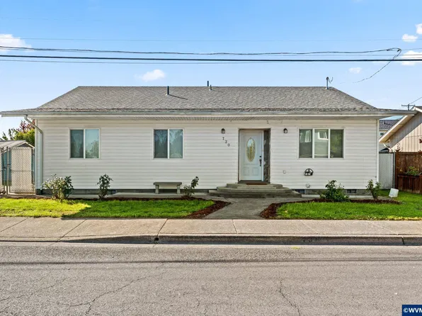 730 Burton St, Harrisburg, OR 97446
