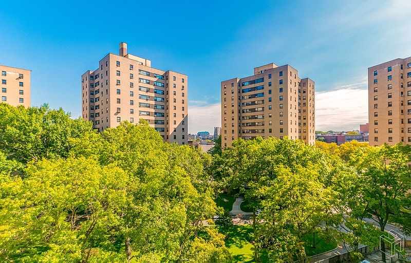 1st image of 7 Fordham Hill Oval APT 8G
