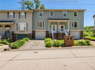 209 Jamestown Rd, Nitro, WV 25143