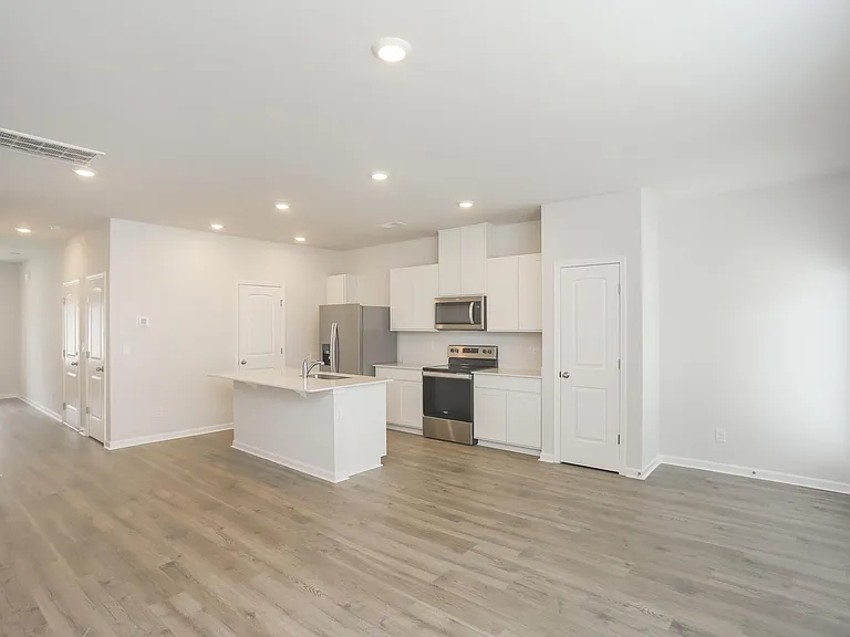 250 Hazel Ln — Photo 14