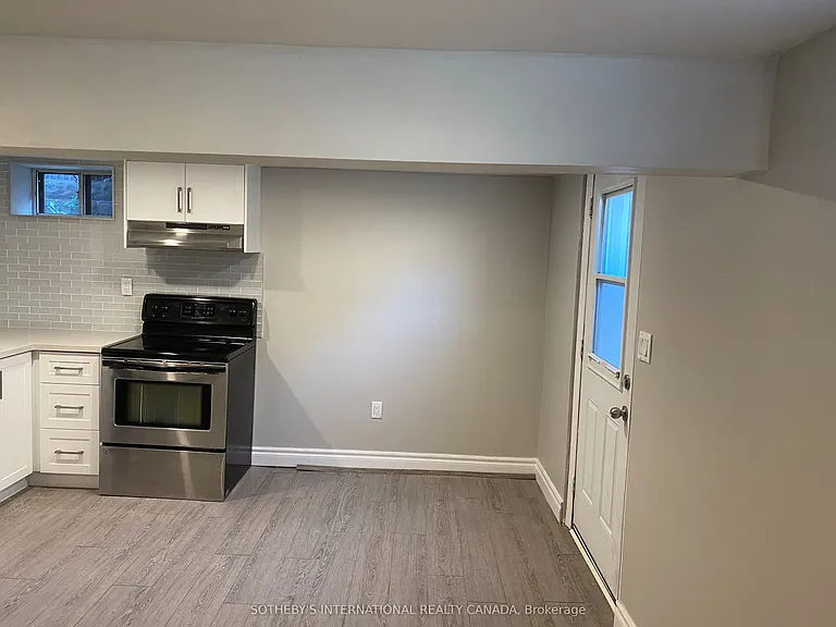 647 Vaughan Rd #BASEMENT — Photo 2