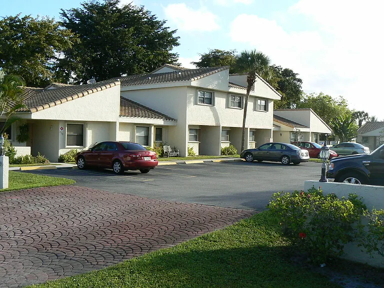 3135 Coral Ridge Dr #3135 — Photo 1