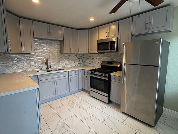 5th image of 2605 9th Ave APT G