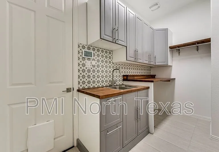2992 Brianna Dr — Photo 17