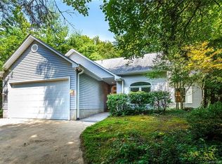 62 Summer Place Ct, Brevard, NC 28712