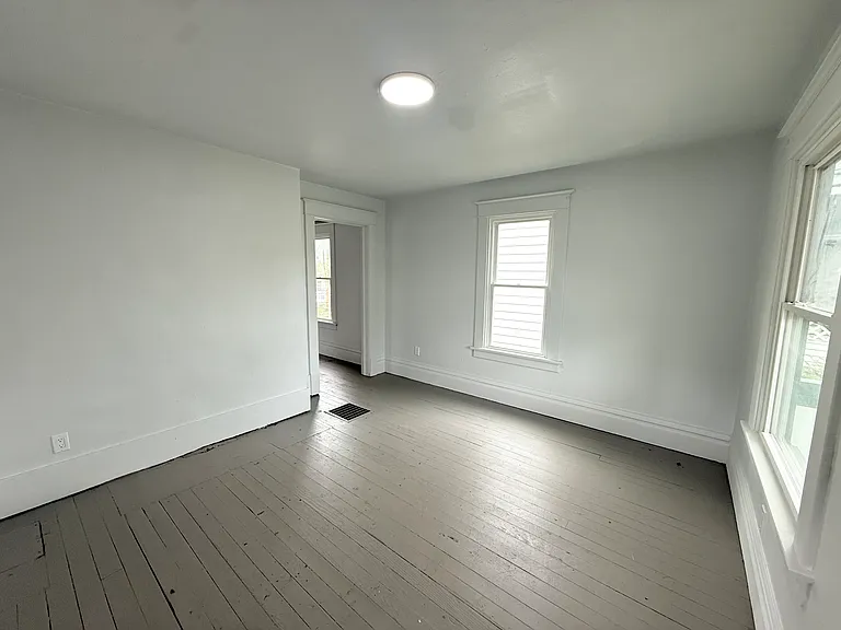 422 Prospect St — Photo 8