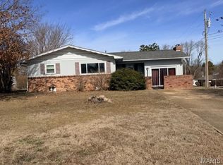 1835 Seifert Dr, Poplar Bluff, MO 63901