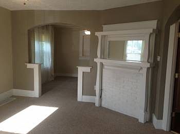 4th image of 1343 Parkamo Ave