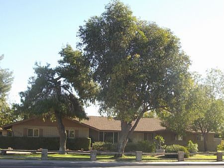 2nd image of 1739 N Lindsay Rd