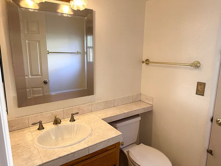749 Wichitaw Dr — Photo 17