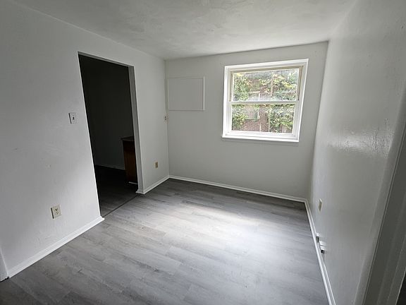4th image of 1023 Wallace Ave APT 1