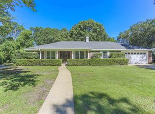 4605 Baywoods Dr, Pensacola, FL 32504
