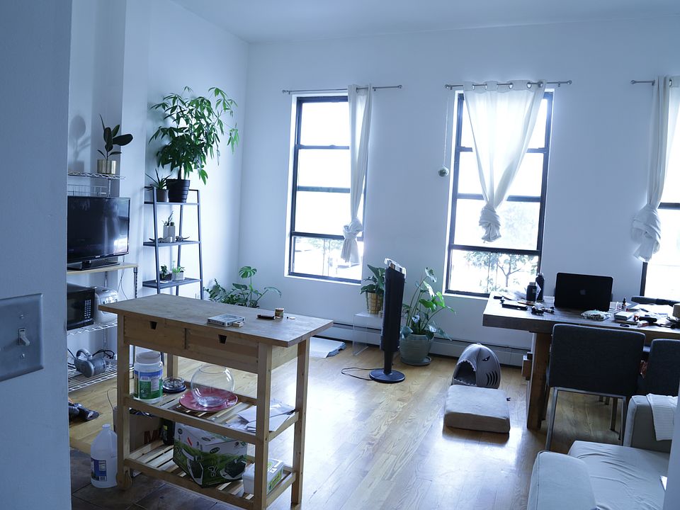 1st image of 1116 Bedford Ave APT 2