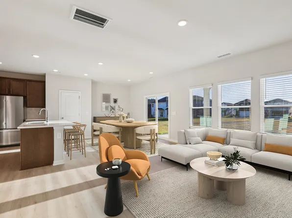 Lennon Plan, Oak Manor - Classic Series