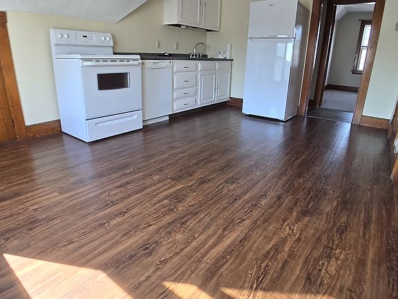 Kitchen - Facing West