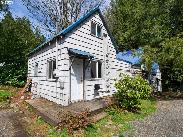 69947 E Highway 26 APT 1, Rhododendron, OR 97049