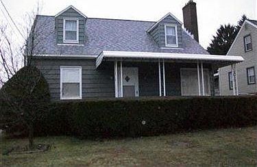 3rd image of 432 Russell Ave