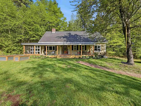 39 Town Farm Road, Wilton, NH 03086