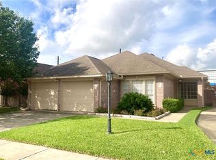 109 Tradewind Dr, Victoria, TX 77904