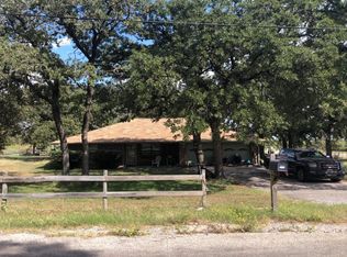 210 De La Cruz St, Weatherford, TX 76085