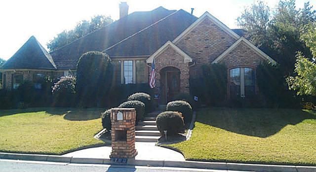 1st image of 2700 Pomponessett Dr