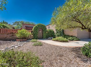 1689 W Calle Hacienda, Green Valley, AZ 85622