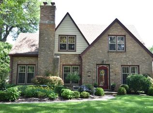 2218 N Menomonee River Pkwy, Milwaukee, WI 53226