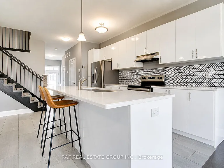127 Ian Ormston Dr — Photo 13