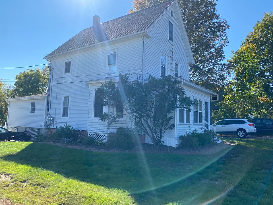 41 Rollins Rd