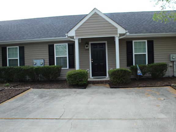 5th image of 1802 Honeysuckle Way
