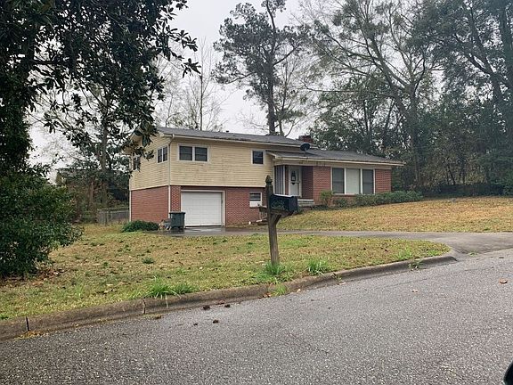 3rd image of 108 Woodland Dr