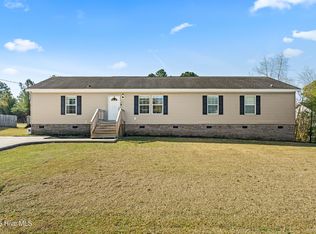 174 Sanders Drive, Hubert, NC 28539