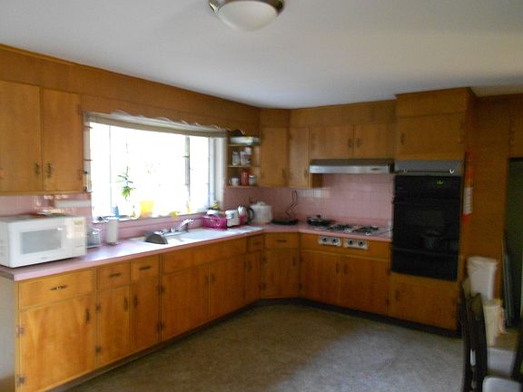 eatin kitchen