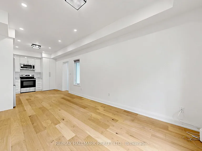 2205 Victoria Park Ave #MAIN — Photo 7