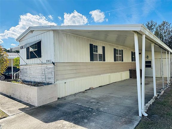 2nd image of 2141 Georgia St